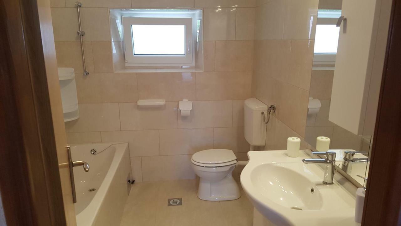 Mariva21 Apartman Dramalj Kültér fotó